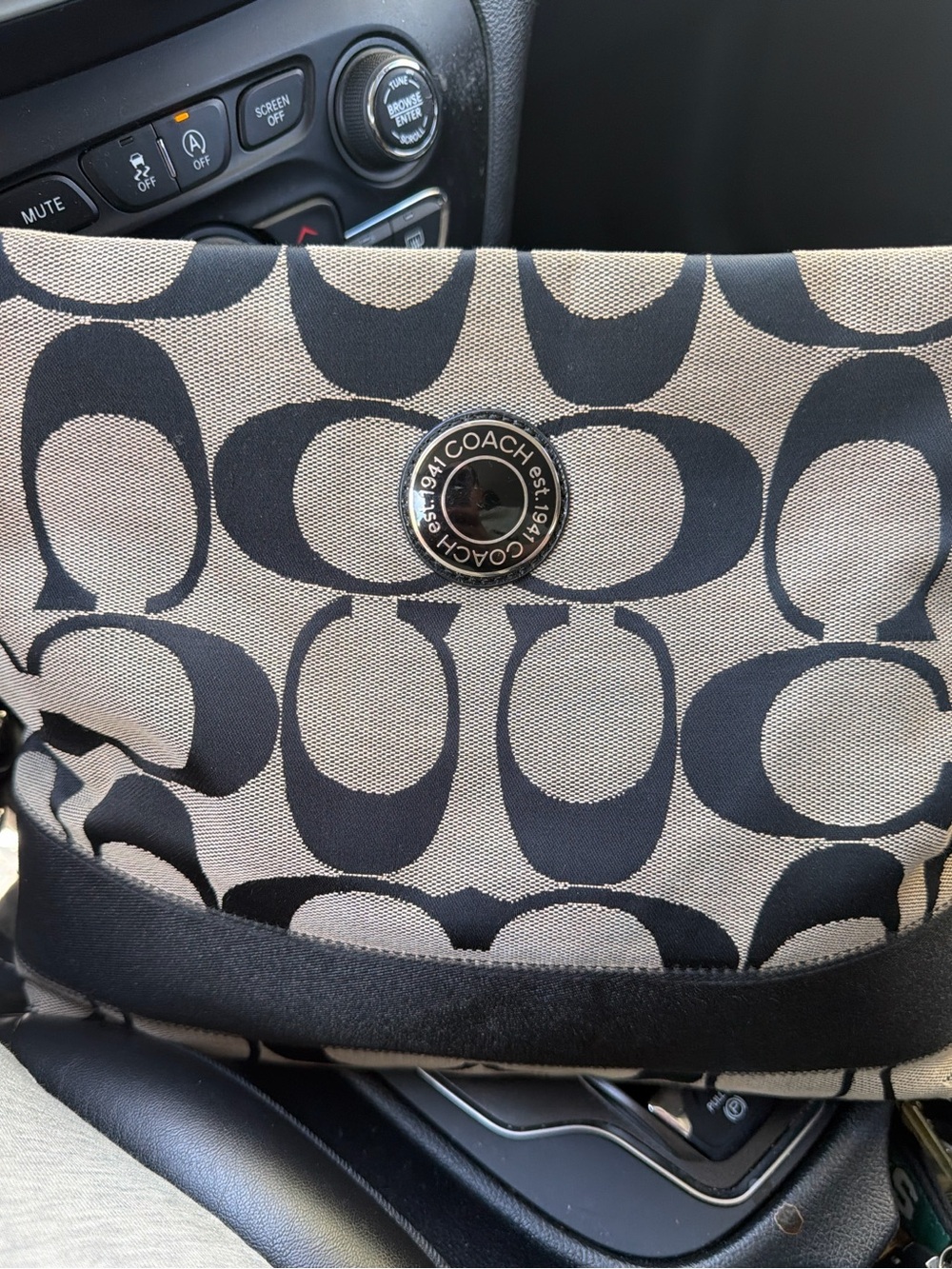 ‼️‼️‼️ SOLD ‼️‼️‼️Coach Signature Canvas Shoulder Bag in Black